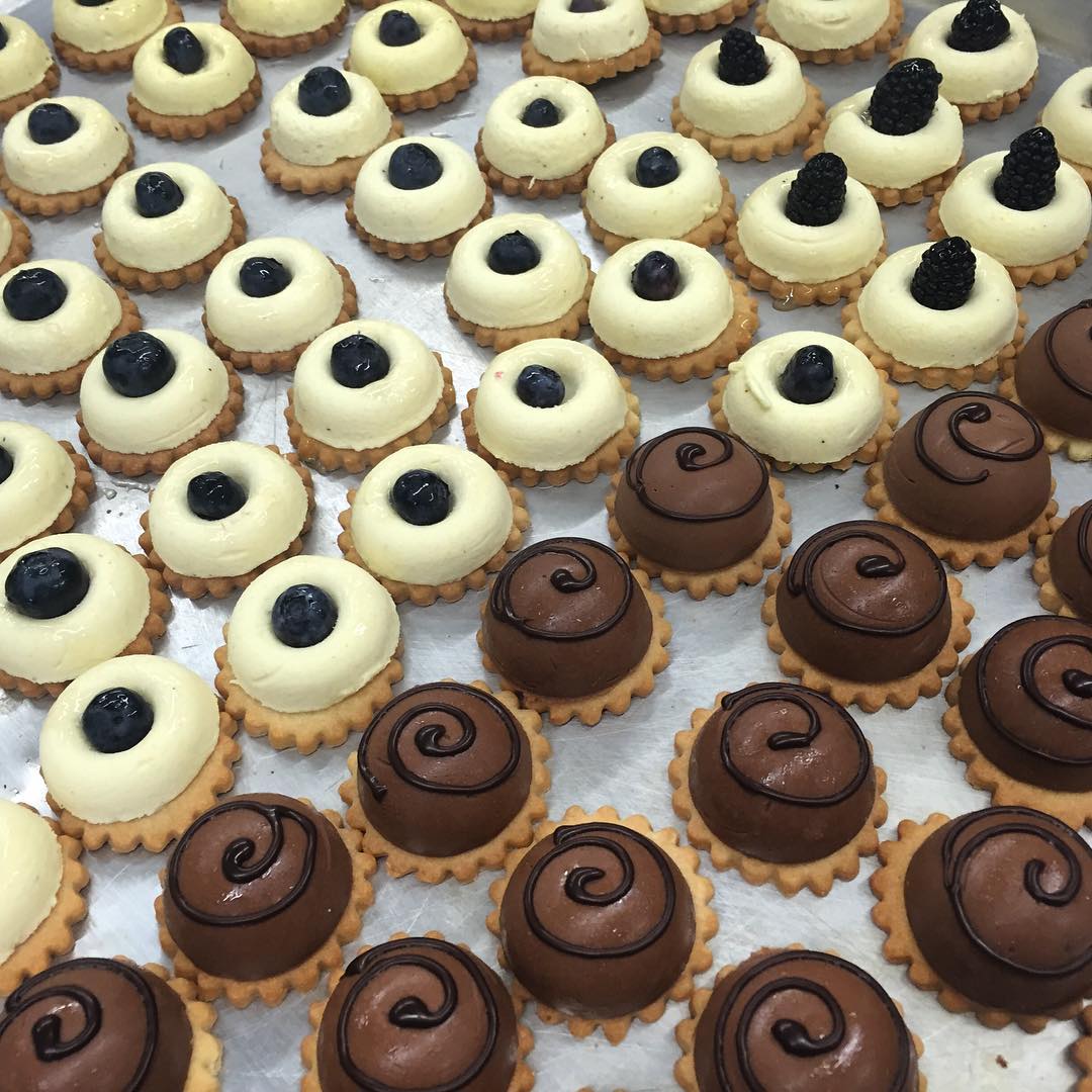 New York Baked Goods Delivery Service D & R Central Baking Corp